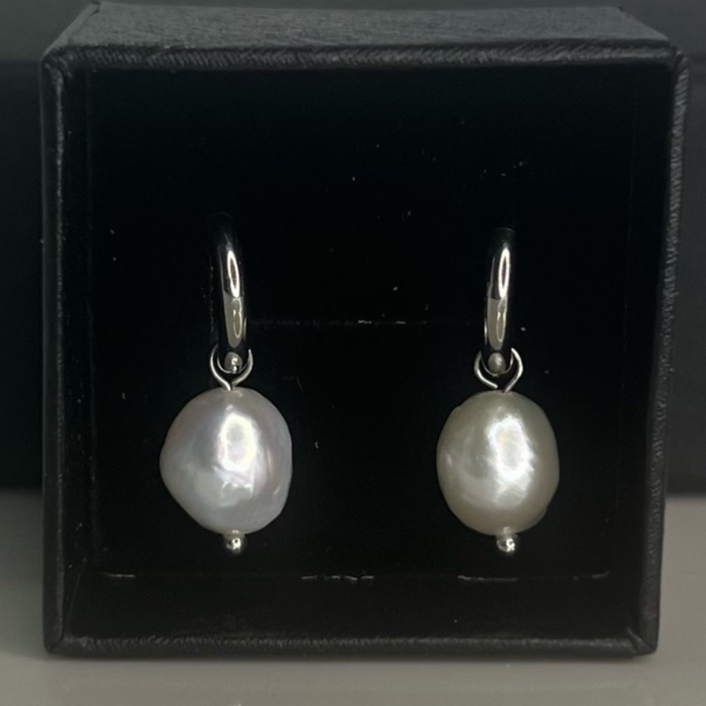 Natural Pearl Ear Huggies